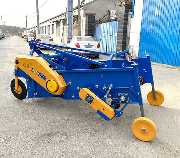 4UD-S馬鈴薯收獲機(jī)